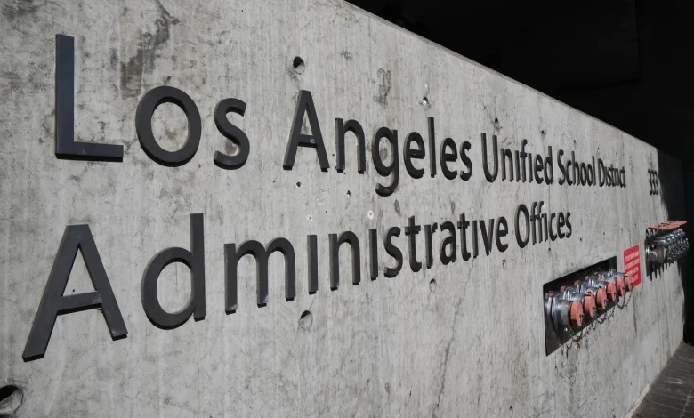 LAUSD strike averted: Tentative deal reached with SEIU Local 99, schools to open Tuesday
