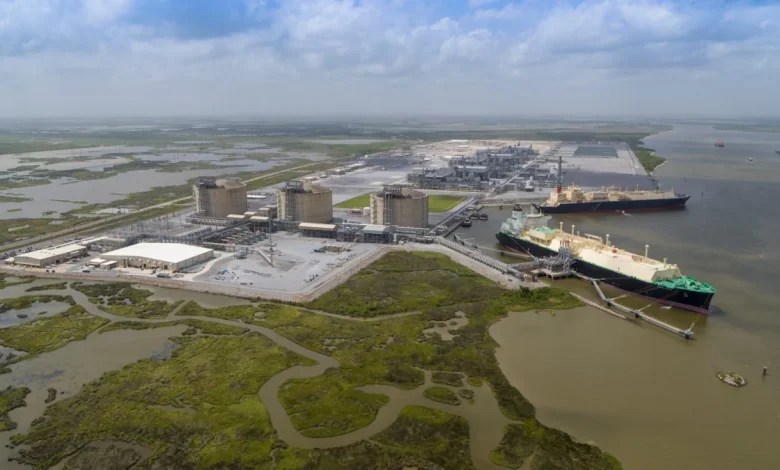 LNG Shock Hits Supply Chains as War Disrupts Global Flows