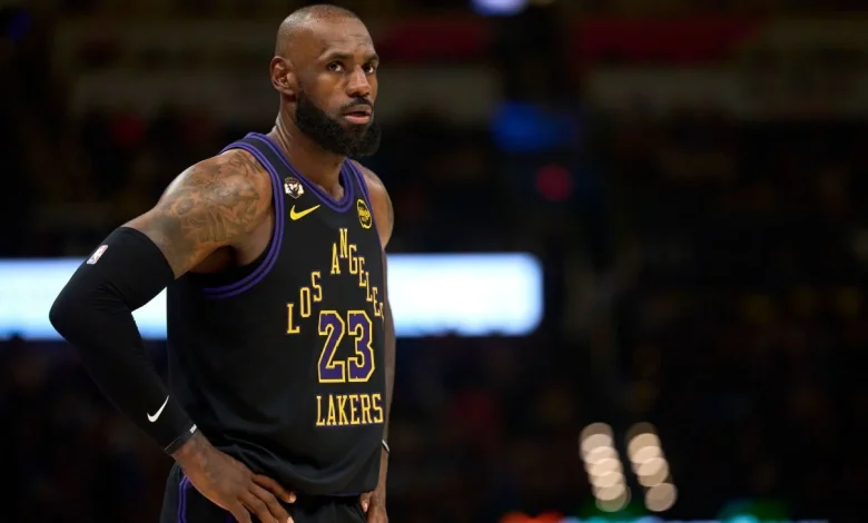 Lakers rule LeBron James out vs. Thunder with foot soreness