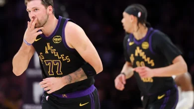 Lakers vs. Cavs Final Score: Big third quarter sends LA to victory