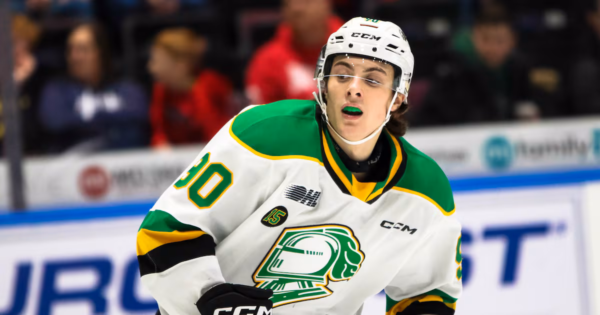 Leafs sign F Sim to two-year, entry-level deal