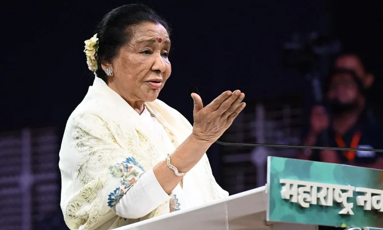 Legendary Indian Bollywood singer Asha Bhosle dies aged 92 | News
