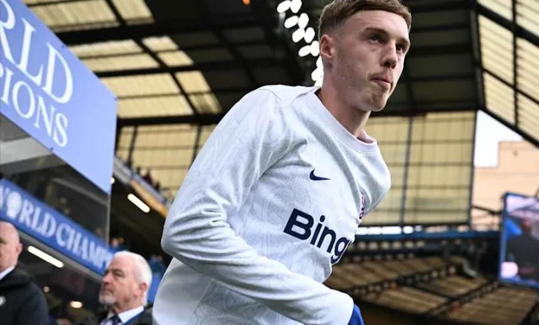 Liam Rosenior explains handing the captain's armband to Cole Palmer | News | Official Site