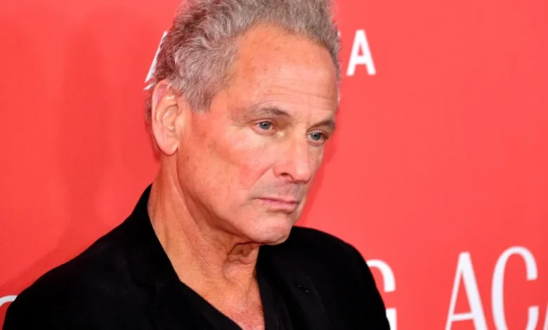 Lindsey Buckingham of Fleetwood Mac attacked in Santa Monica