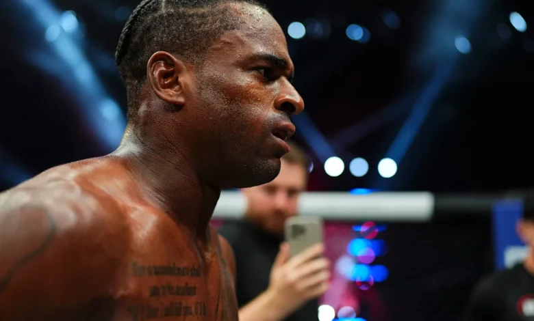 Lorenz Larkin injured, out of Most Valuable Promotions' Netflix event