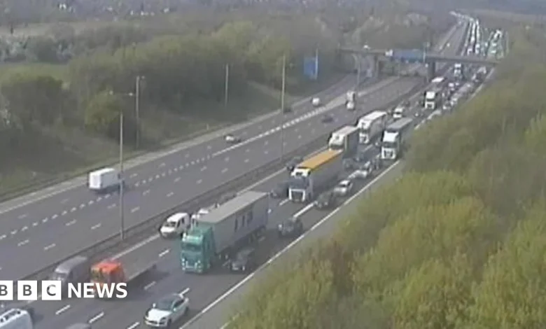 M1 in Leicestershire closed in both directions following crash