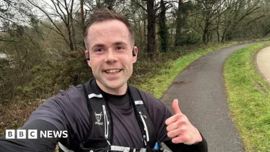 Man runs London Marathon in memory of late mum