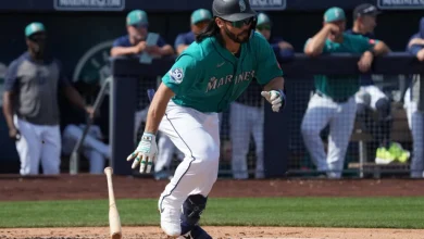 Mariners Select Connor Joe, Place Victor Robles On IL