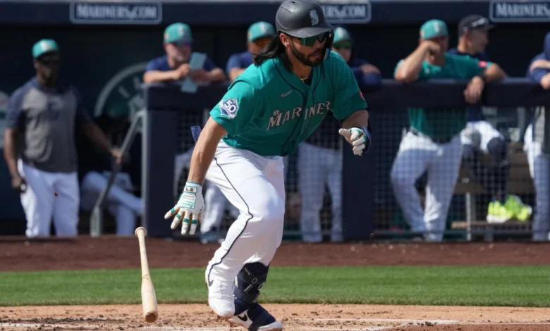 Mariners Select Connor Joe, Place Victor Robles On IL