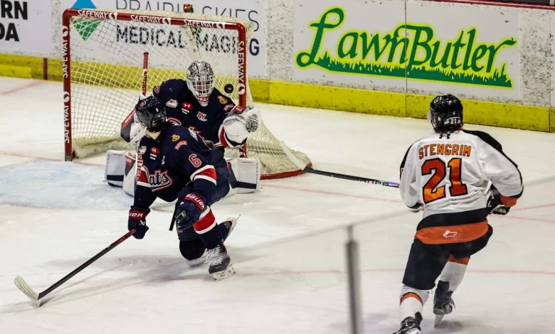 Medicine Hat Tigers showcase offensive firepower, beat Regina Pats 8-2 in Game 3