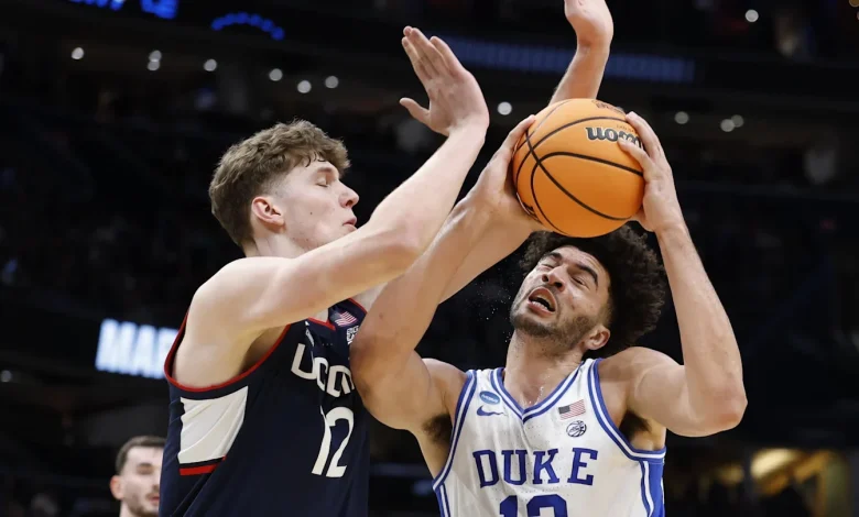 Men’s College Basketball Awards: No. 1 Seeds Sweep Naismith Honors