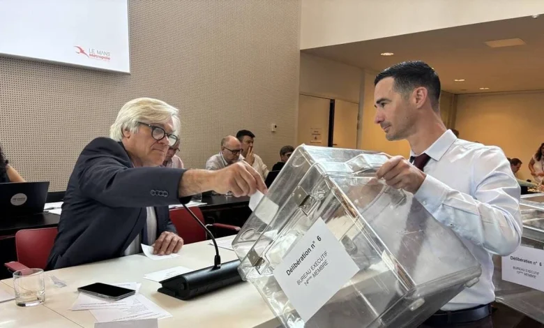 « Merci de la confiance que vous m’accordez » : Stéphane Le Foll conserve la présidence de Le Mans Métropole