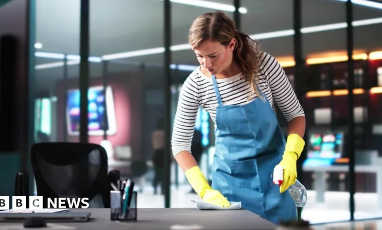 Minimum wage rises to £12.71 an hour