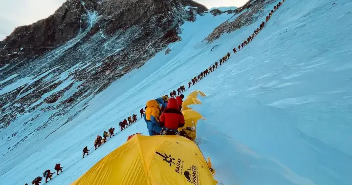Mount Everest guides accused of targeting climbers in alleged $20M fake rescue scheme