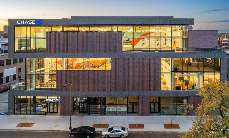 News | Wrigley Field-area property that ousted a beloved Taco Bell is now for sale