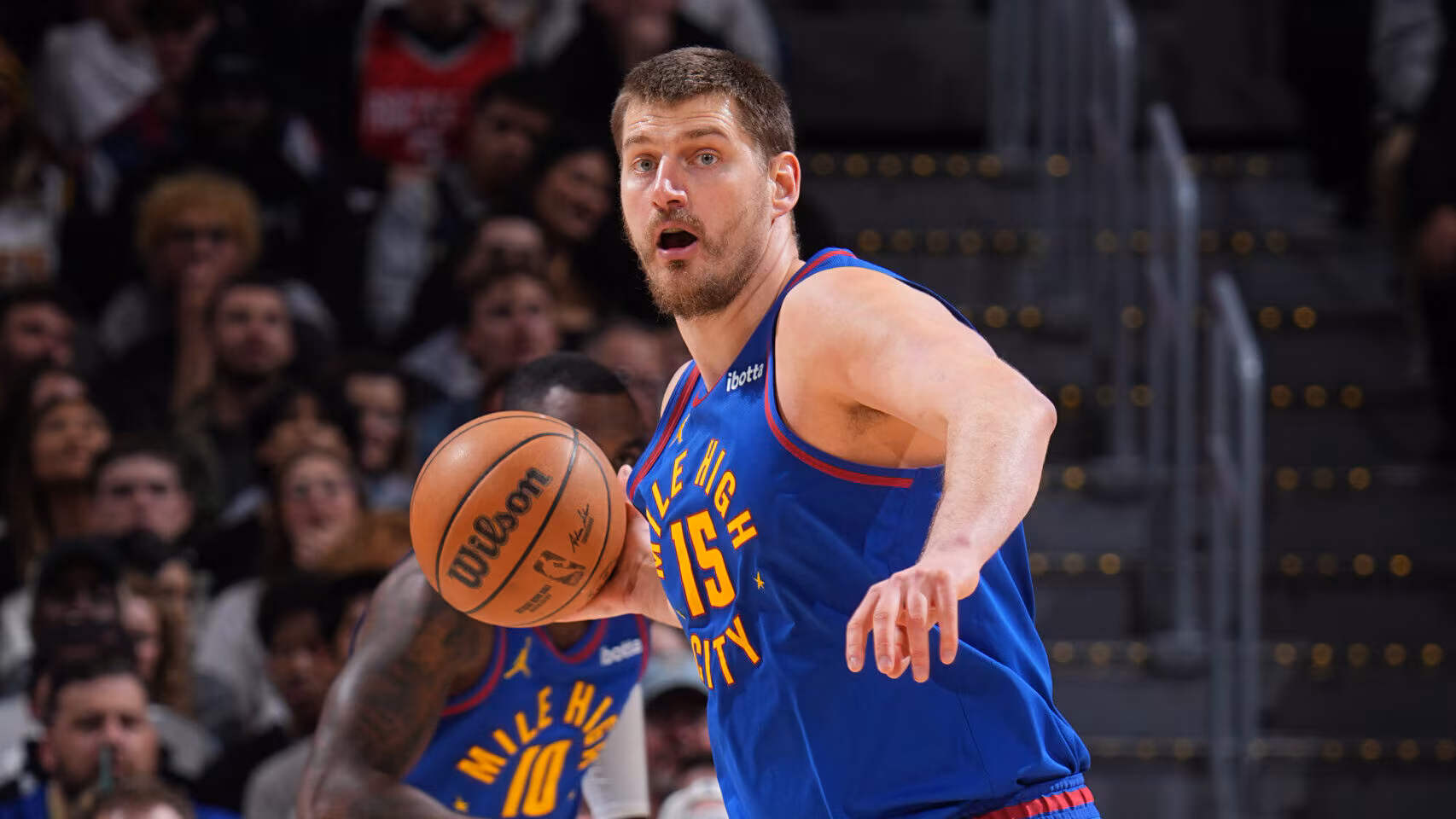 Nikola Jokić set to become 1st player in NBA history to lead league in assists and rebounds per game