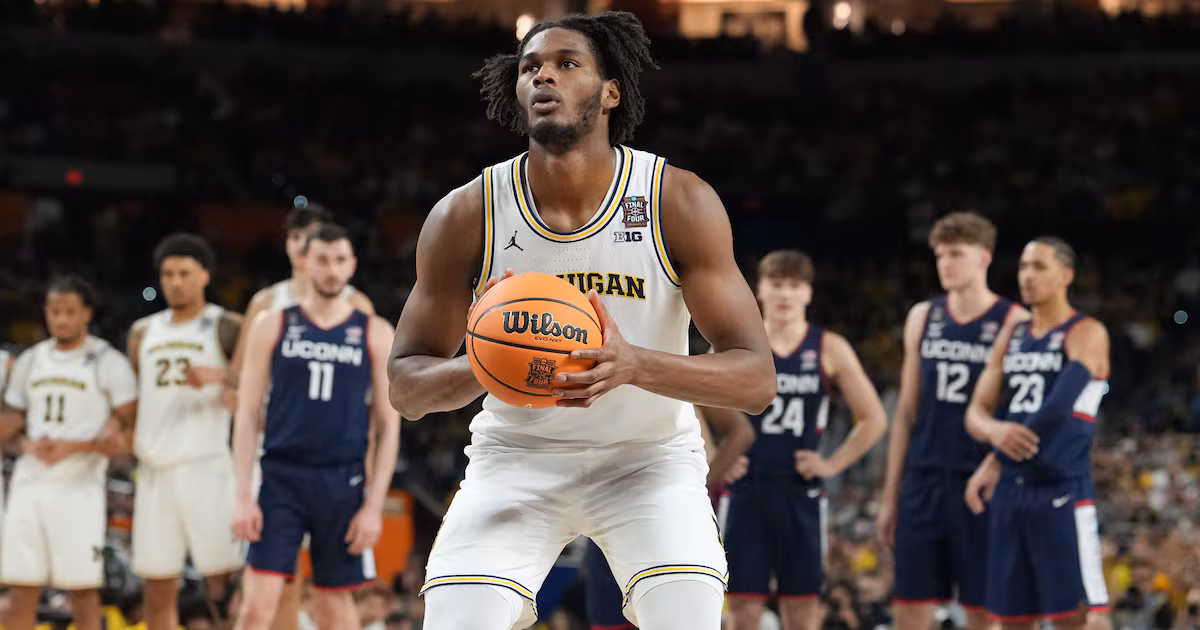 No. 1 Michigan leads No. 2 UConn at halftime of the NCAA men’s basketball championship game