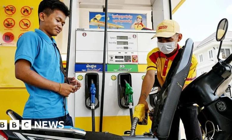 Oil prices choppy after expletive-laden Trump threat to Iran