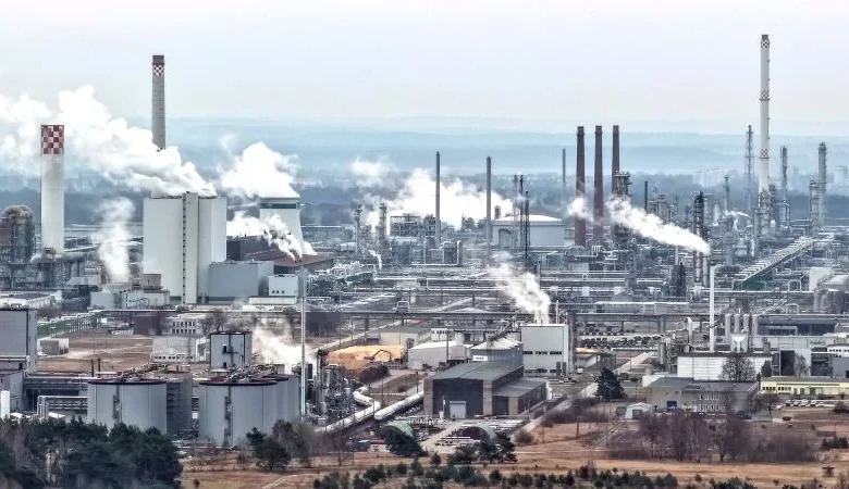 Oil prices jump on fresh fears of escalation in Iran war