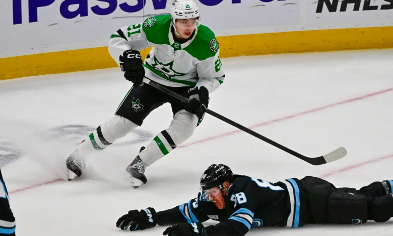 Oilers Should Offer Sheet Jason Robertson This Offseason