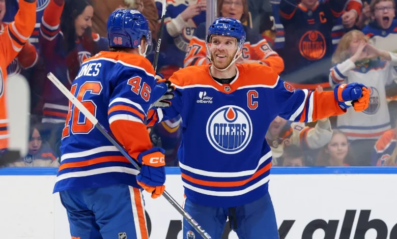 Oilers clinch playoff berth after Jets fall to Flyers