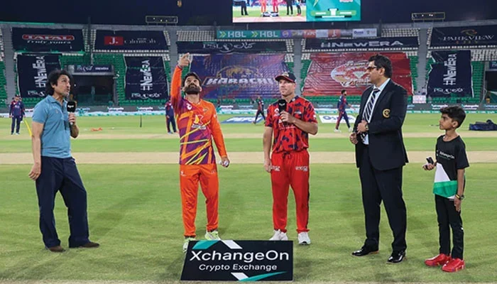 PSL 11: Karachi Kings opt to field first after winning toss against RawalPindiz