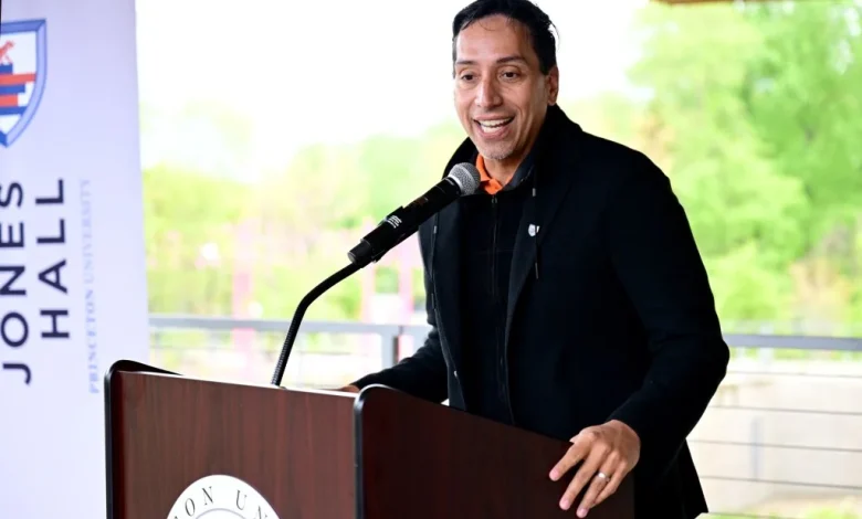 Padres players marvel at team's sale price, what it might mean