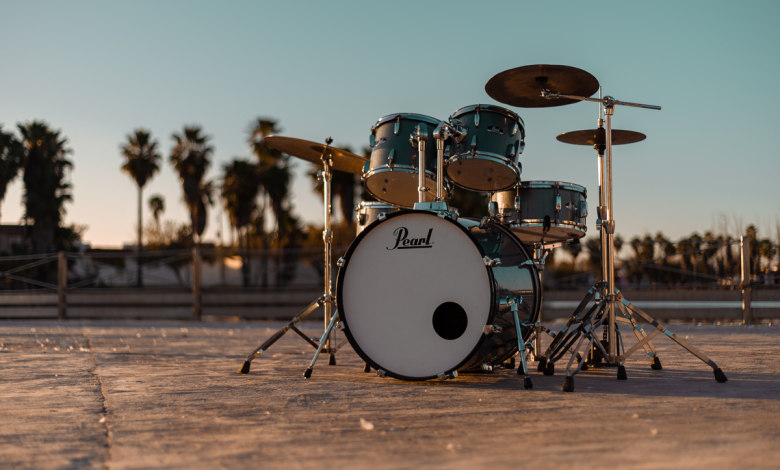 Paramore: The Essential Guide to Hayley Williams and the Band's Enduring Pop-Punk Legacy for North A