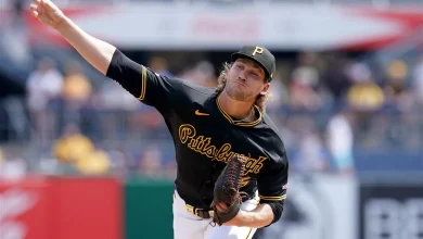 Pirates pitcher Braxton Ashcraft enlists batterymate Joey Bart for gender reveal at PNC Park