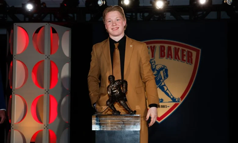 Plante wins Hobey Baker Award as top NCAA men's hockey player
