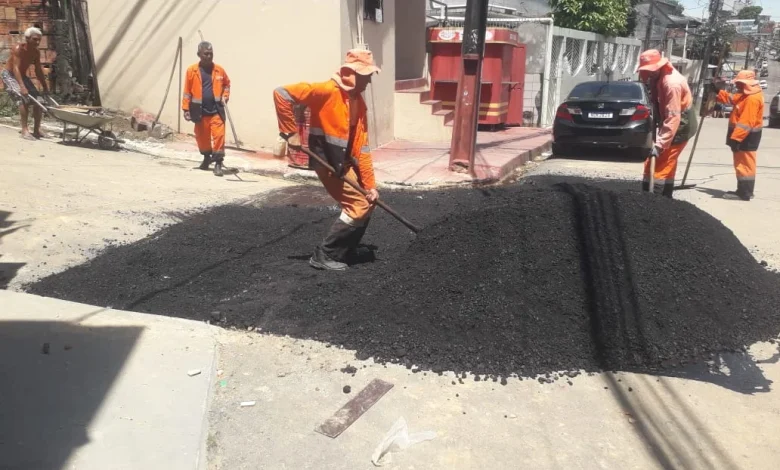 Prefeitura recupera rede de drenagem no bairro Betânia