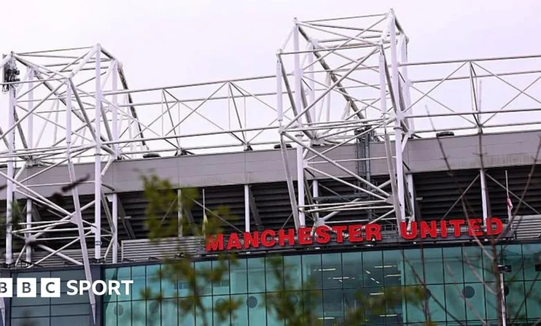 Premier League: Man Utd v Leeds Utd - live text