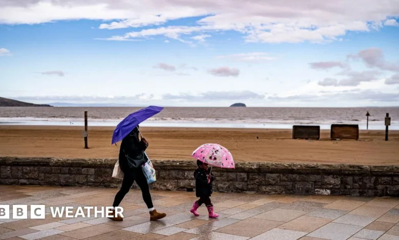 Rain, wind and frost to follow UK's warmest early April day in 80 years