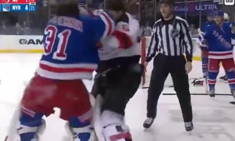 Rangers' Igor Shesterkin gets into heated goalie fight with Devils' Jacob Markstrom