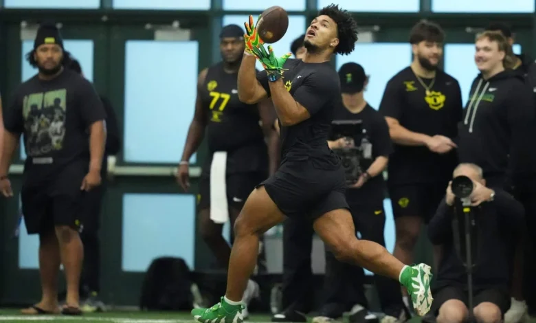 Ranking 10 options for Eagles in NFL Draft first round: Why TE Kenyon Sadiq is best outcome