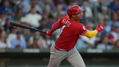 Reds seem close to defeat with big prize from Luis Castillo trade with Mariners
