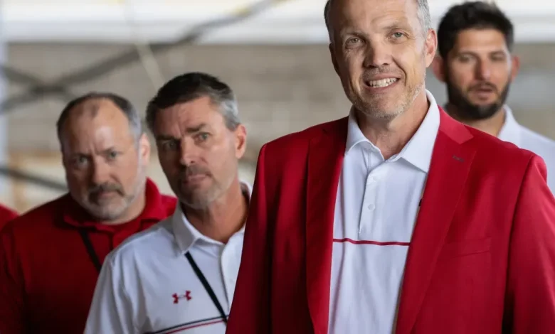 Report: Chris McIntosh to step down as Badgers AD