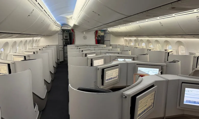 Review: Air France Business Class Boeing 787 (YUL-CDG)