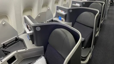 Robert Isom & Doug Parker Fly Together From Paris In American Business Class!