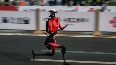 Robots beat human records at Beijing half-marathon