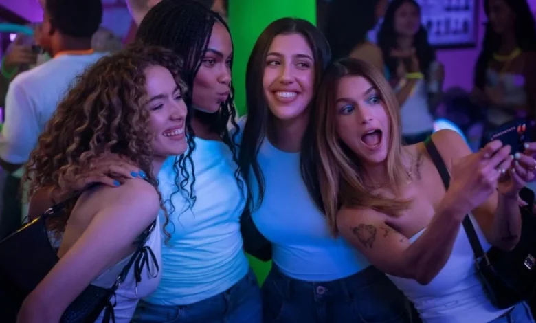 Roommates review: Sweet, funny, clashing tones jockey for space