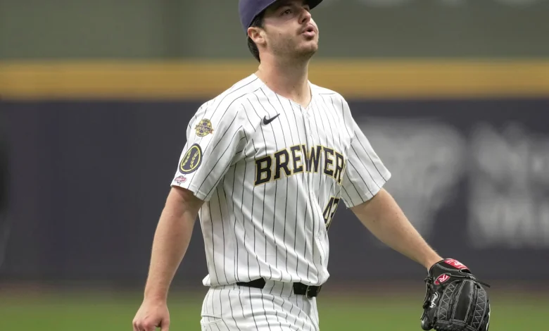 Royals 8, Brewers 2: KC blows it open, Sal Frelick leaves injured