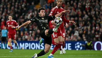 😩 Salah replaces him! Reds star stretchered off