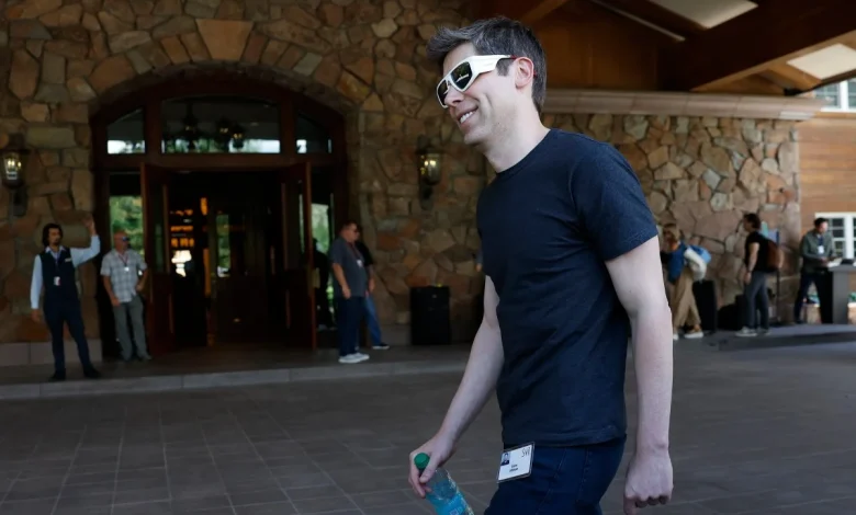 Sam Altman's project World looks to scale its human verification empire. First stop: Tinder.