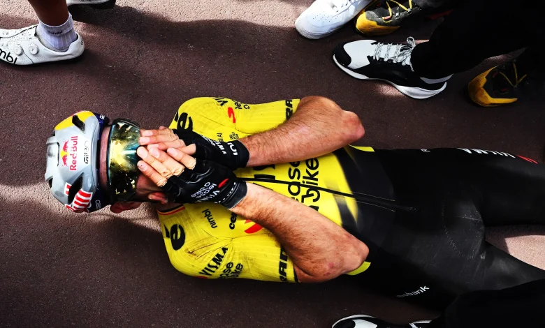 Sean Kelly's Classics column: My heart was with Wout van Aert at Paris-Roubaix, hopefully his victory over Tadej Pogačar will give others confidence too