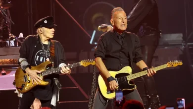 See Bruce Springsteen's powerful opening night in Minneapolis - USA Today