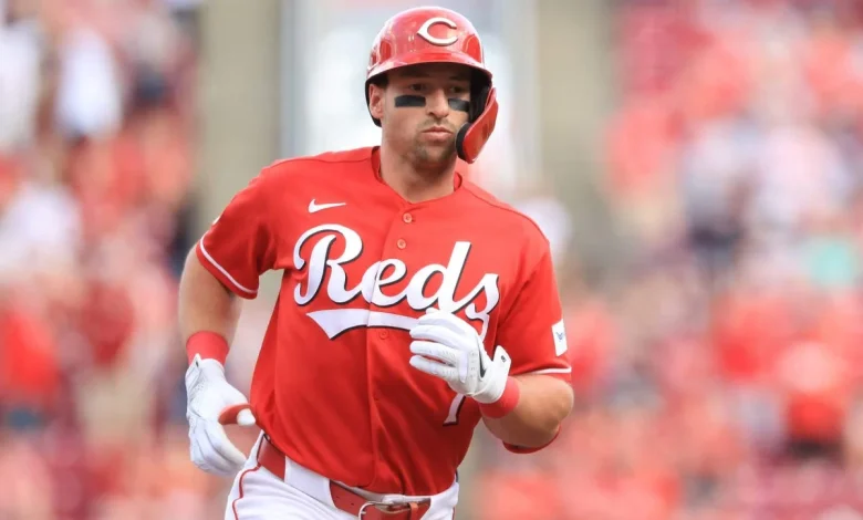 Shadows of Reds’ 2022 teardown on display in win over Giants