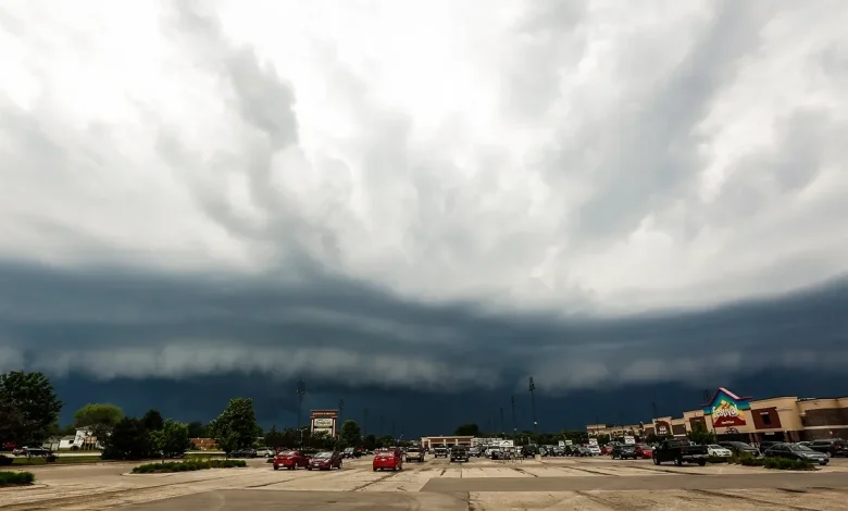 Sheboygan County weather forecast Tuesday calls for a few t-storms