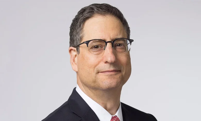 Sony Pictures Boss Tom Rothman Urges Theater Owners to Stop Having 30 Minutes of Trailers and Commercials Before Movies Start: ‘Get Off the Ad Crack’