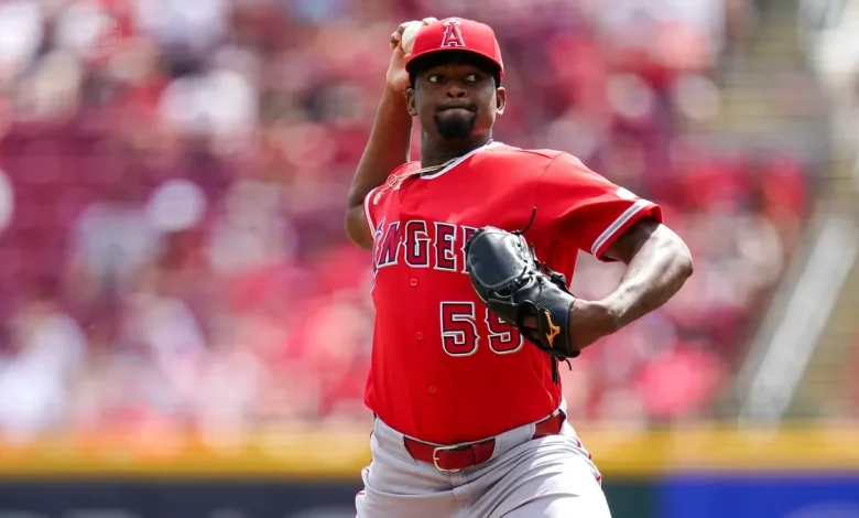 Soriano dominates Reds in Angels' series win
